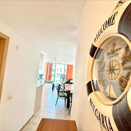 Julia Family - Menada Lägenhet