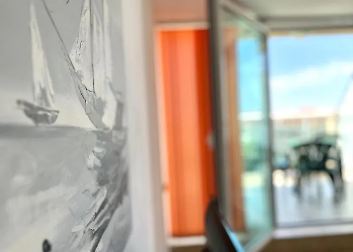 Julia Family - Menada *