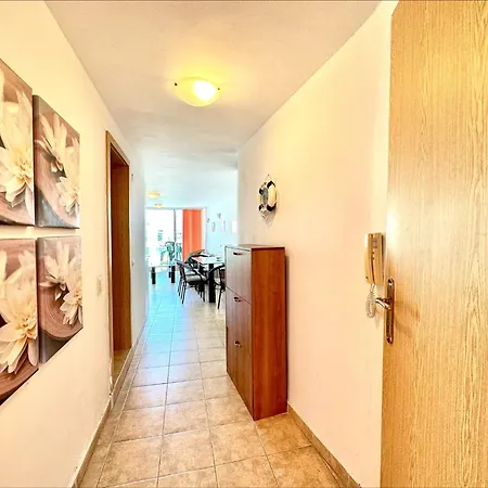 Julia Family - Menada Слънчев бряг