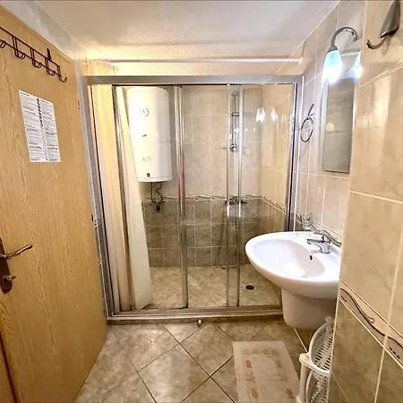 Julia Family - Menada Слънчев бряг