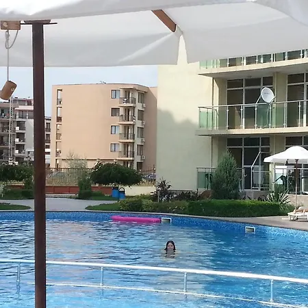 Julia Family - Menada Апартамент