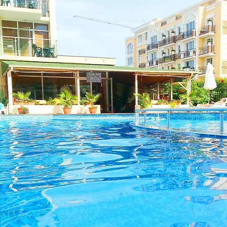 Julia Family - Menada Апартамент Слънчев бряг