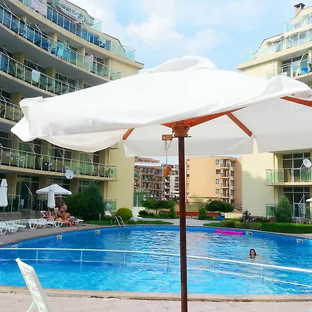 Julia Family - Menada Апартамент *