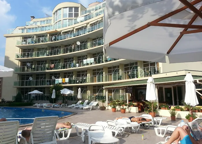 Julia Family - Menada Apartamento *